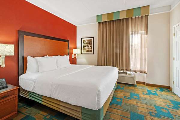 Suite - La Quinta Inn & Suites West Albuquerque - I-40, Exit 155