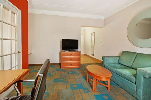 Suite - La Quinta Inn & Suites West Albuquerque - I-40, Exit 155