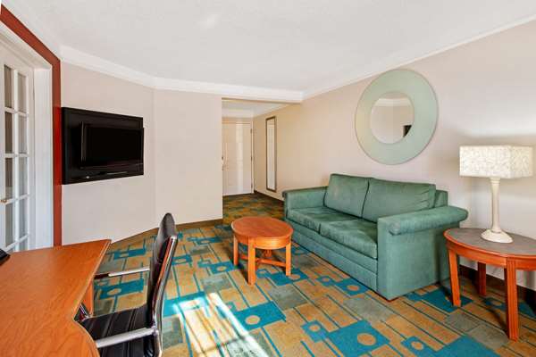 Suite - La Quinta Inn & Suites West Albuquerque - I-40, Exit 155