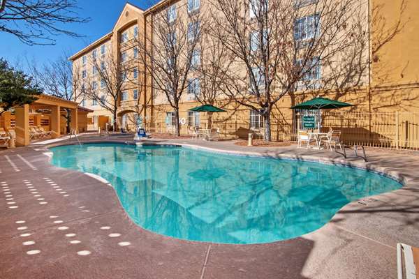 Pool - La Quinta Inn & Suites West Albuquerque - I-40, Exit 155