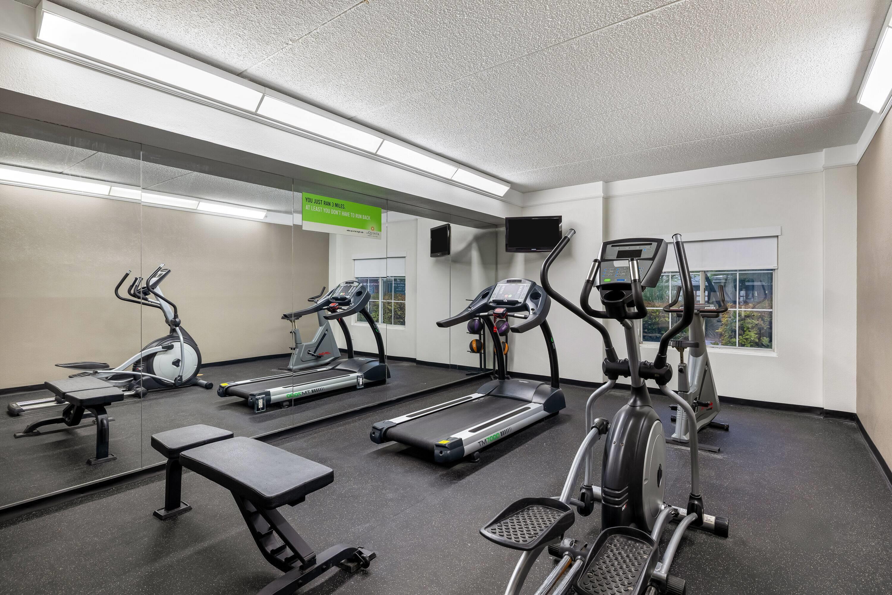 Health club fitness center gym | La Quinta Inn & Suites by Wyndham Albuquerque West