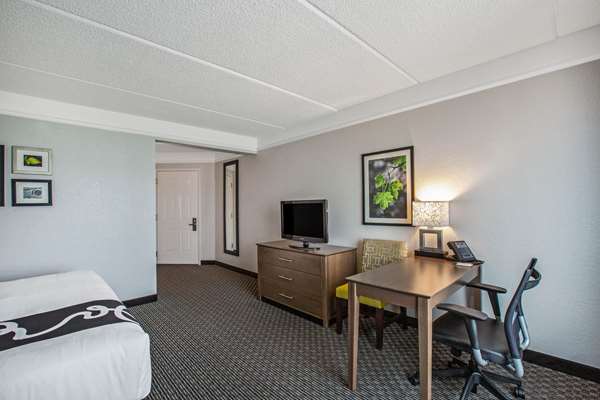  - La Quinta Inn Airport Doral