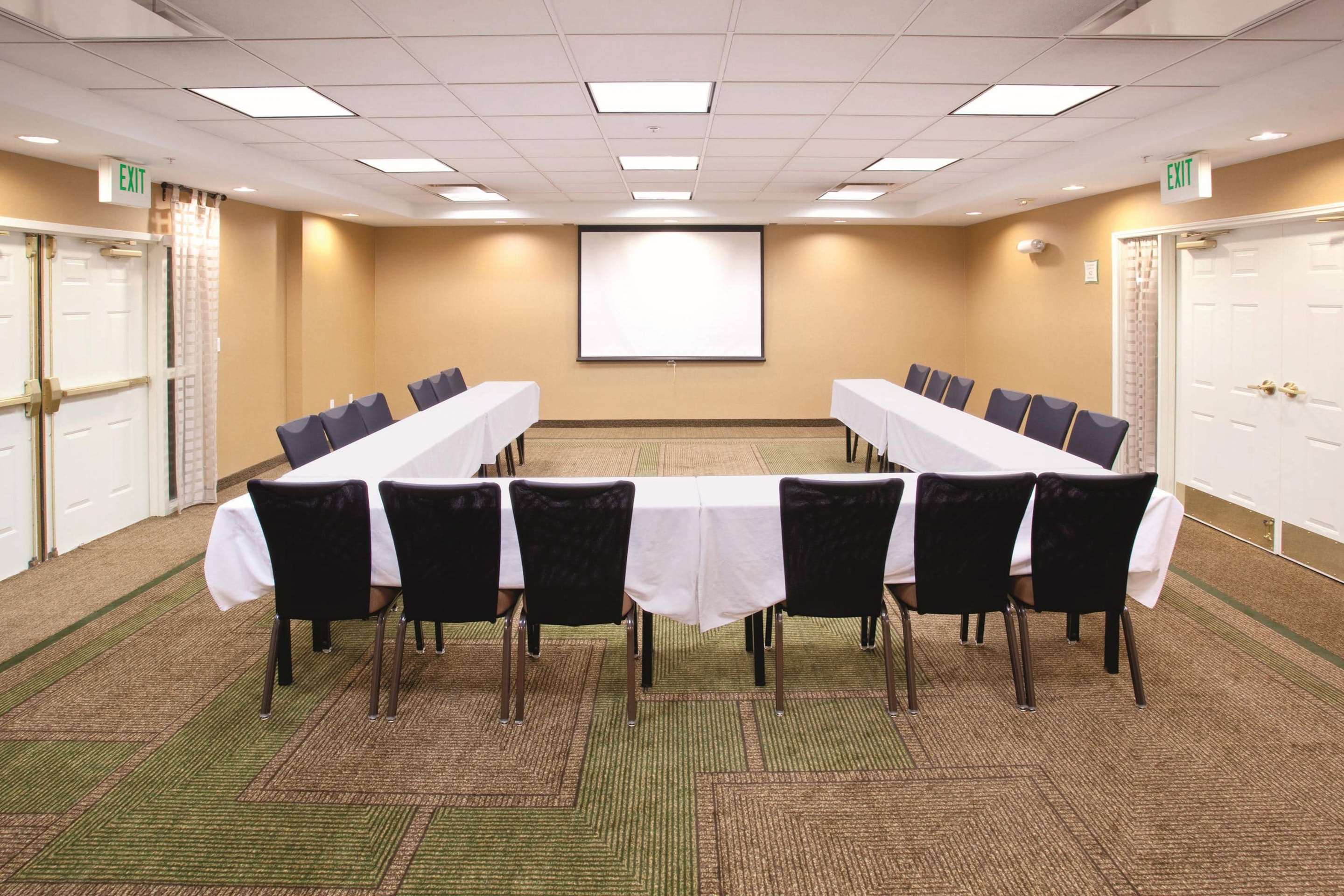 Meeting Room | La Quinta Inn & Suites by Wyndham Colorado Springs South AP