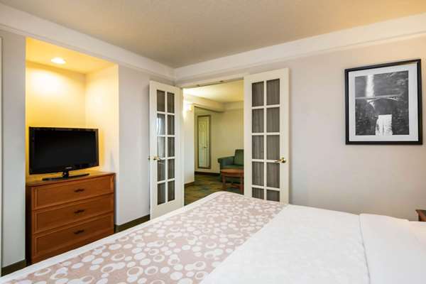 Suite - La Quinta Inn & Suites South Colorado Springs - I-25, Exit 138