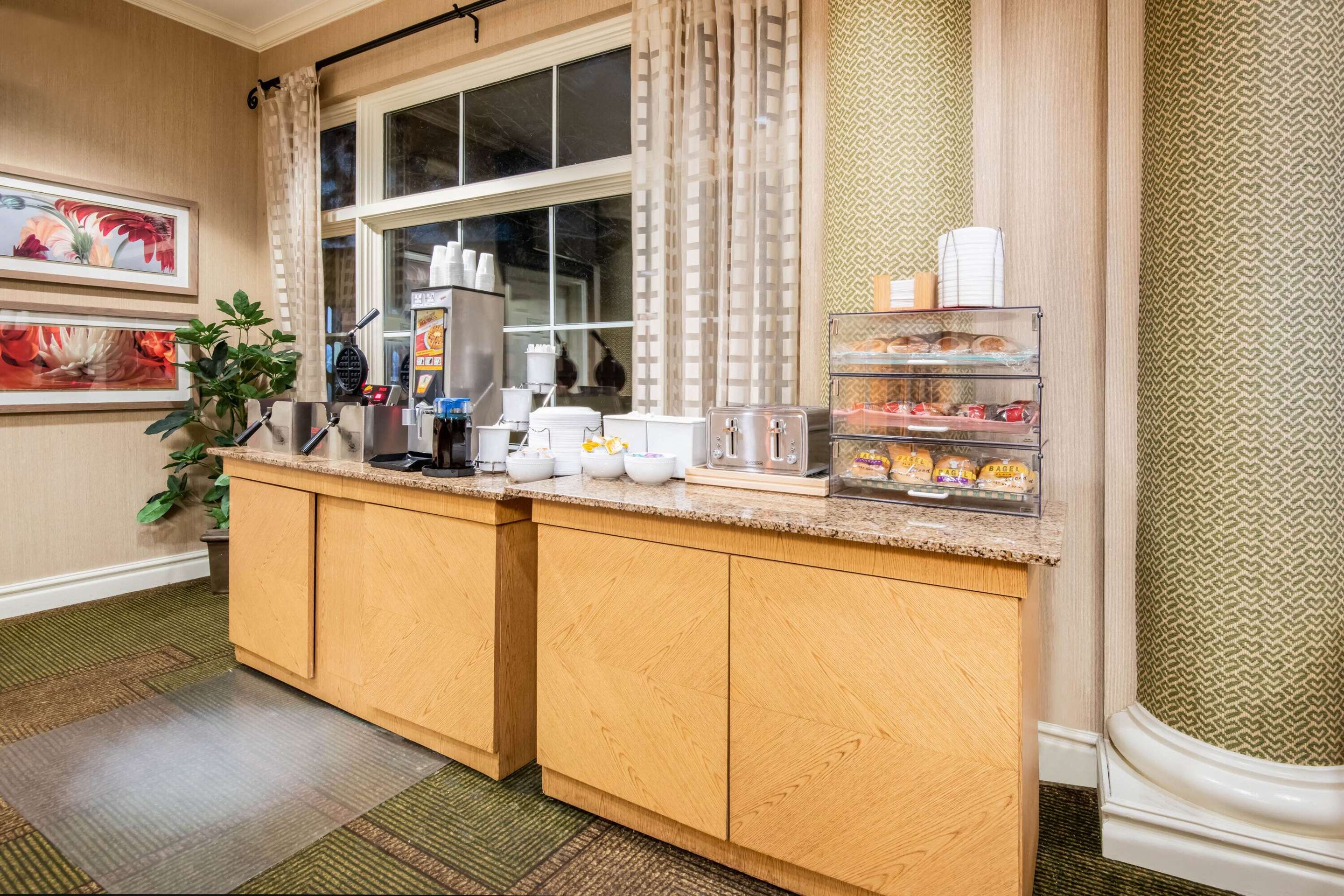 Property amenity | La Quinta Inn & Suites by Wyndham Colorado Springs South AP