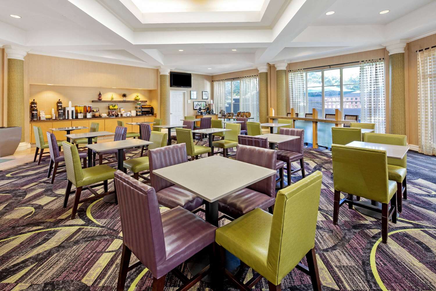 La Quinta Inn & Suites Peters Road Plantation, FL See Discounts