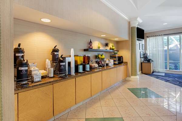  - La Quinta Inn & Suites Peters Road Plantation