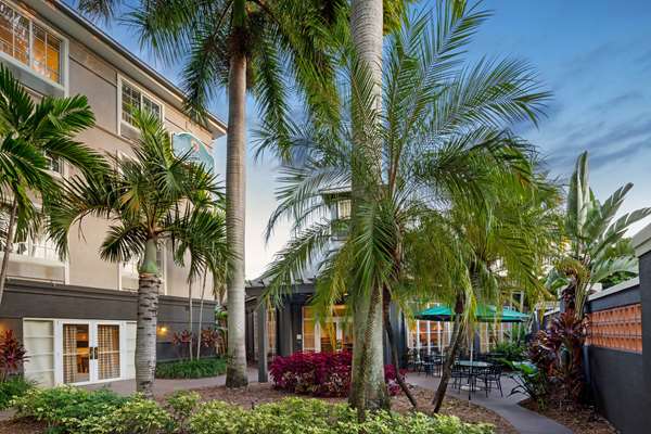  - La Quinta Inn & Suites Peters Road Plantation
