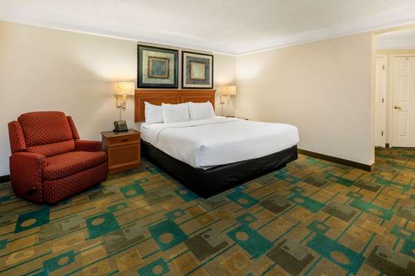  - La Quinta Inn & Suites Peoria