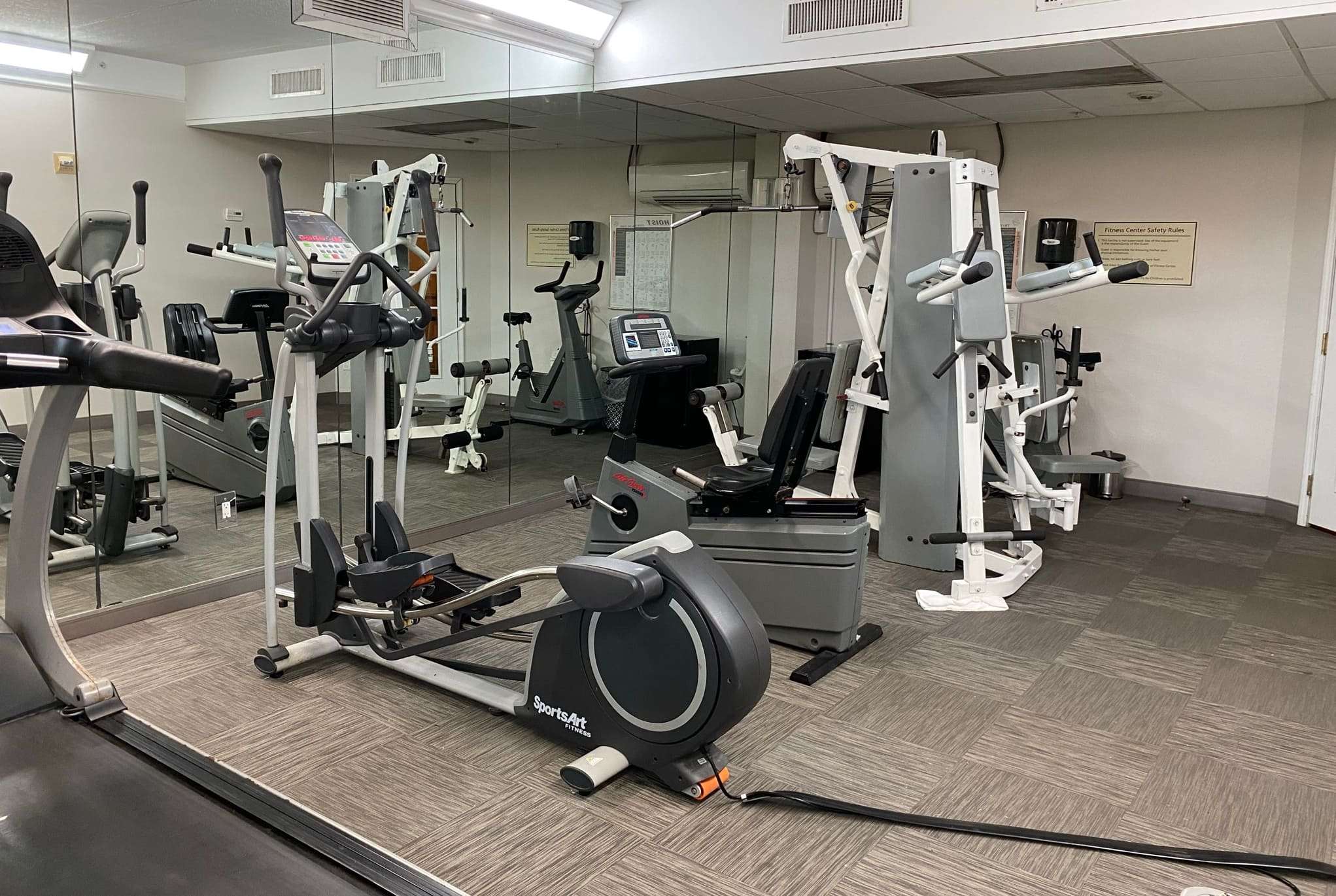 Health club fitness center gym | La Quinta Inn & Suites by Wyndham Ft. Lauderdale Airport