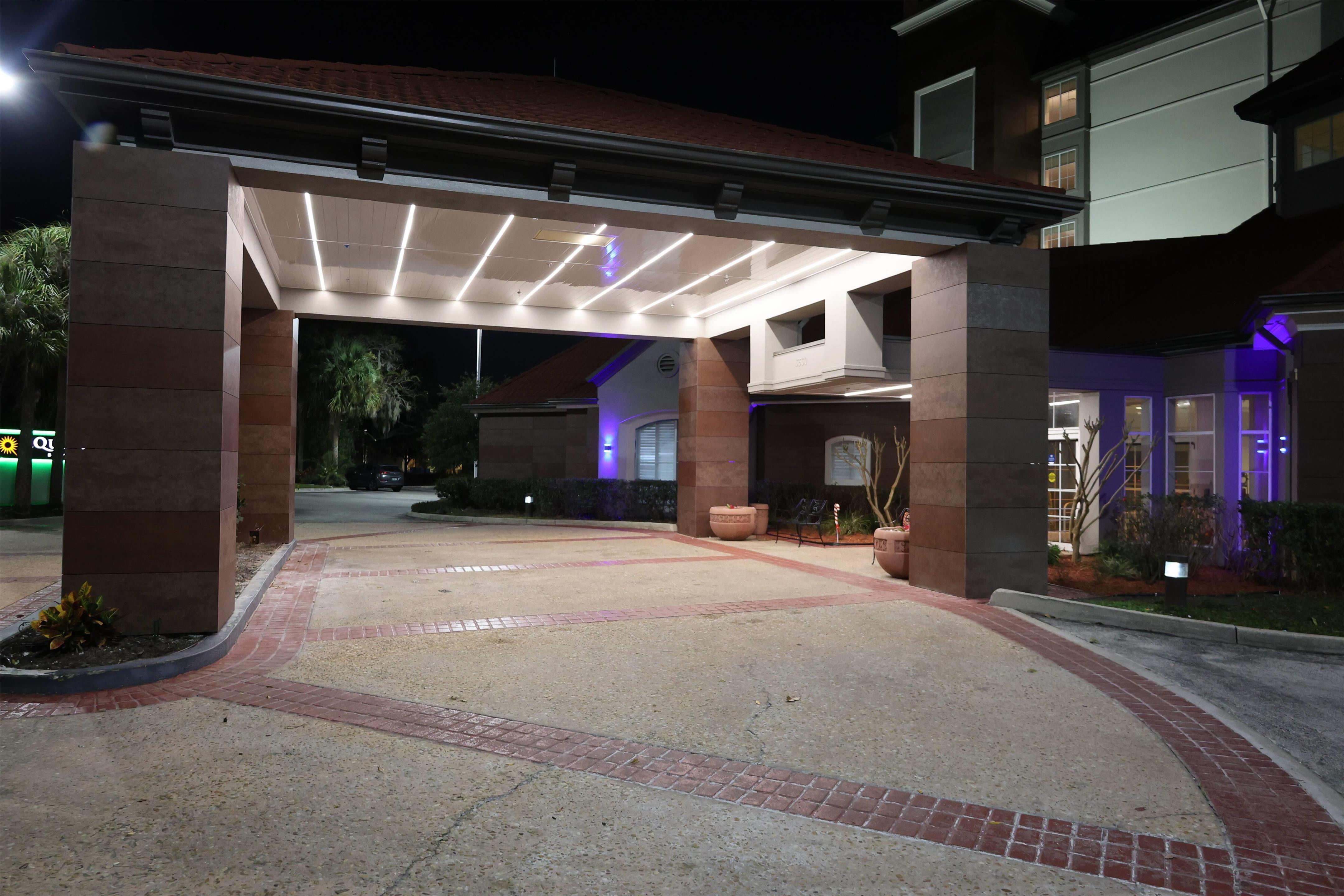 Exterior | La Quinta Inn & Suites by Wyndham Ocala