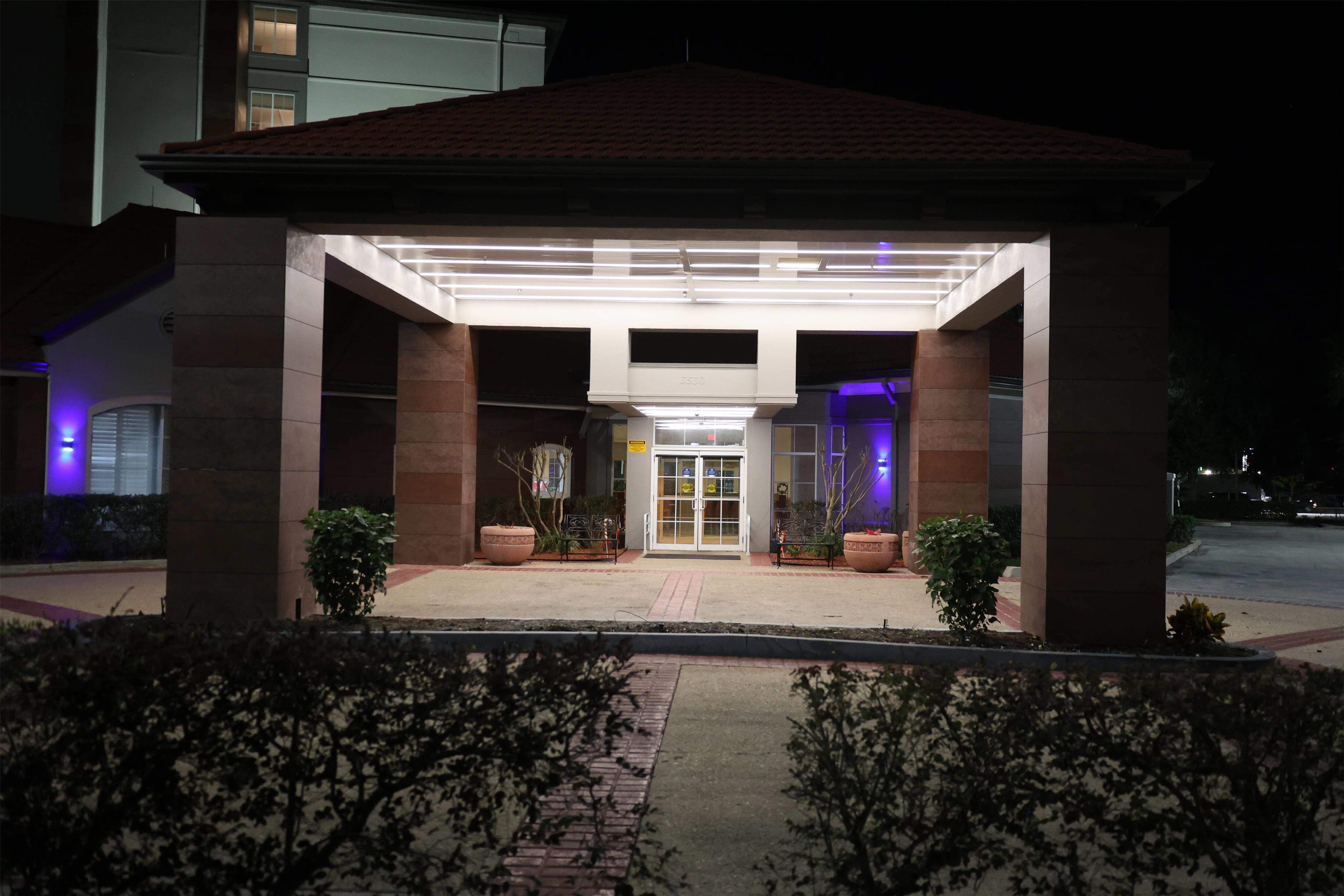 Exterior | La Quinta Inn & Suites by Wyndham Ocala