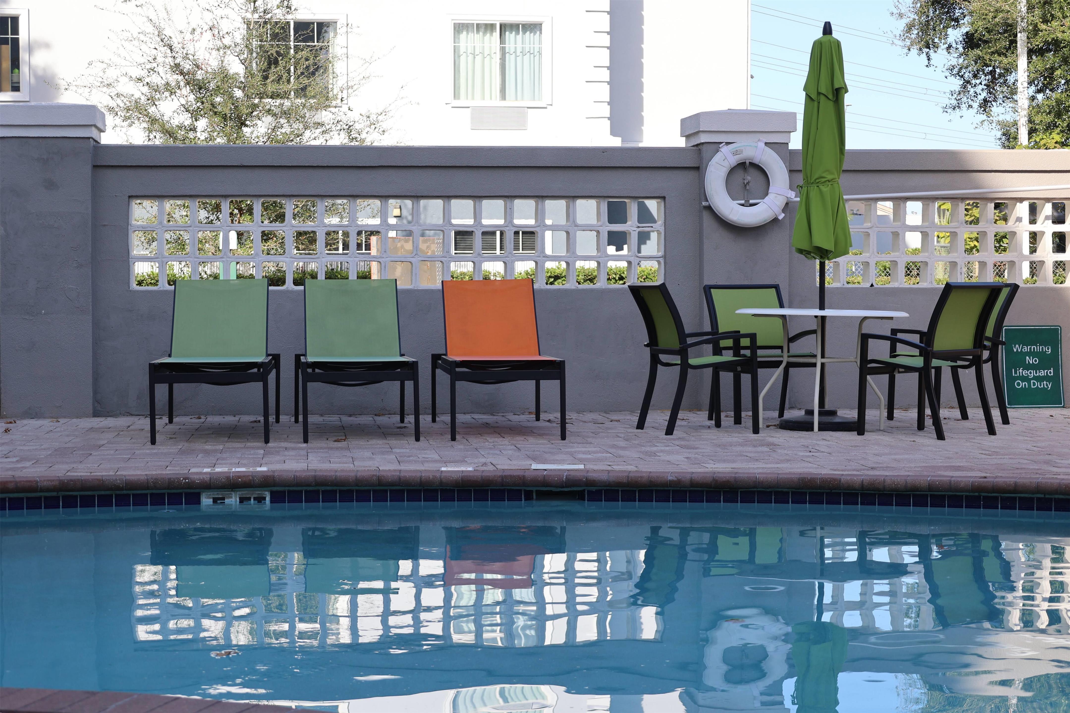 Pool | La Quinta Inn & Suites by Wyndham Ocala