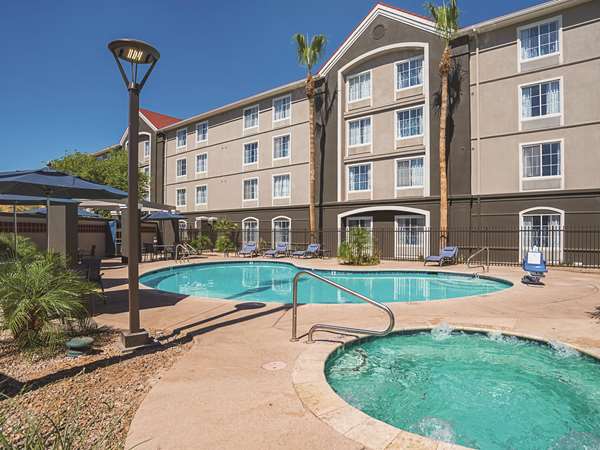 Pool - La Quinta Inn & Suites Southeast Phoenix - I-10, Exit 160