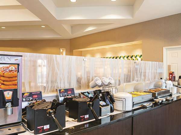  - La Quinta Inn & Suites Southeast Phoenix - I-10, Exit 160