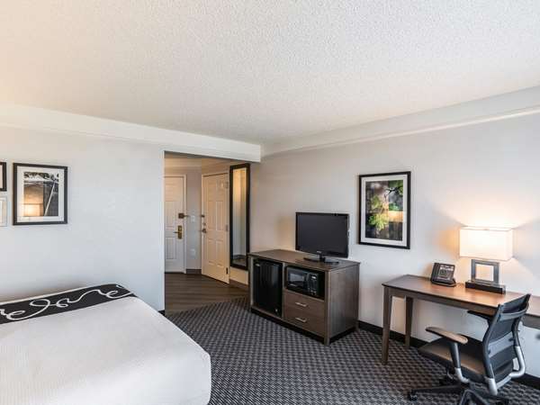  - La Quinta Inn & Suites Southeast Phoenix - I-10, Exit 160