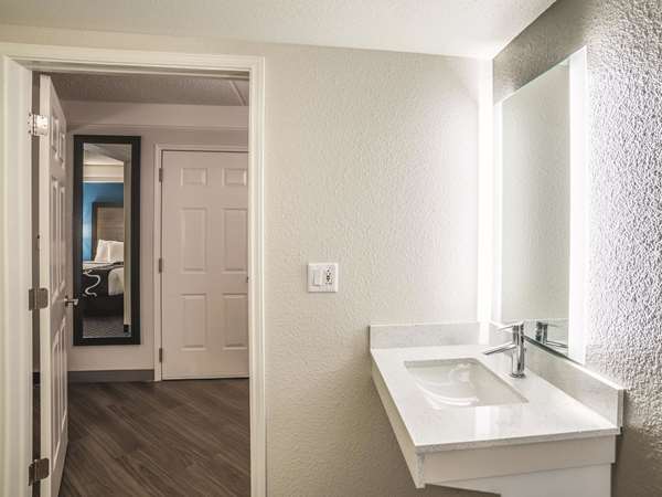  - La Quinta Inn & Suites Southeast Phoenix - I-10, Exit 160