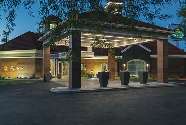 Exterior view - La Quinta Inn & Suites Southeast Phoenix - I-10, Exit 160