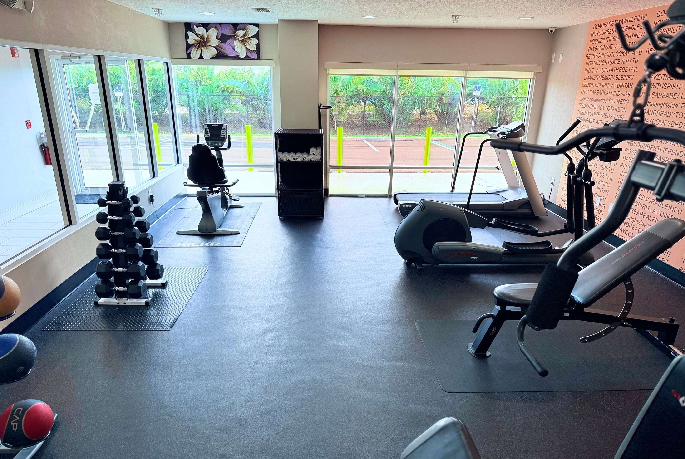 Health club fitness center gym | La Quinta Inn & Suites by Wyndham Orlando Universal area