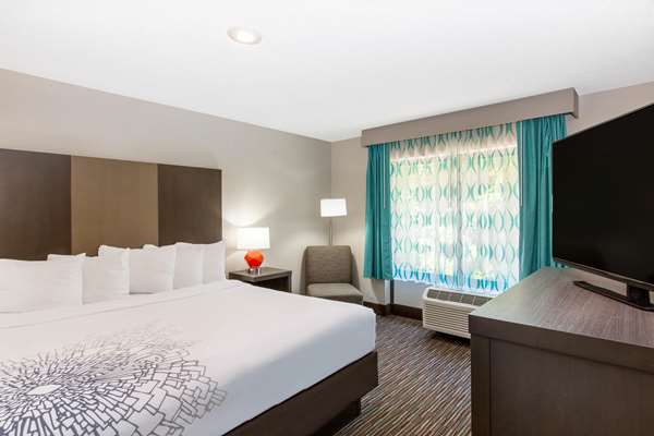 Suite - La Quinta Inn Pigeon Forge