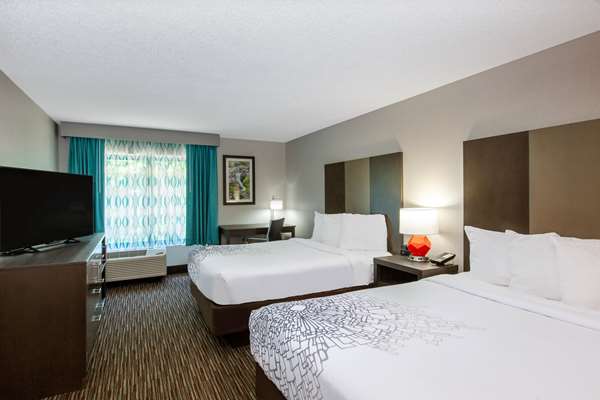 Suite - La Quinta Inn Pigeon Forge