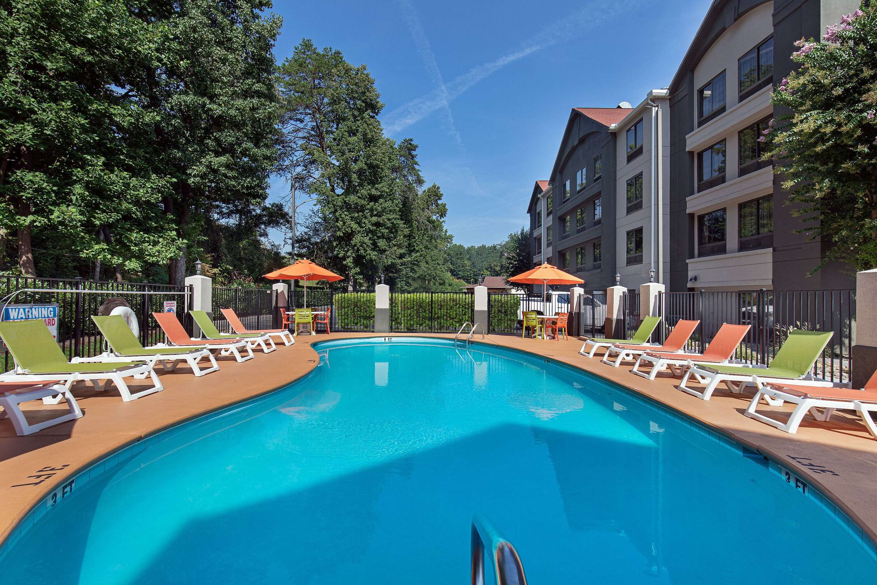Pool | La Quinta Inn by Wyndham Pigeon Forge-Dollywood