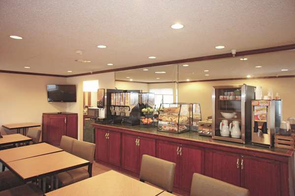  - La Quinta Inn Southwest Omaha - I-80, Exit 445