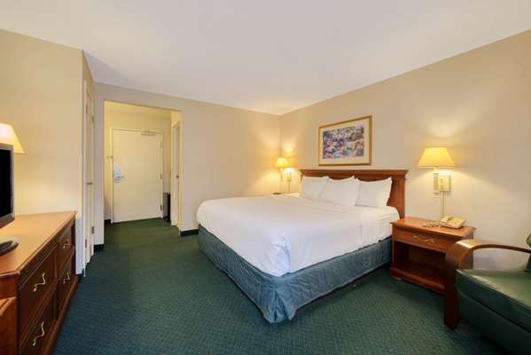  - La Quinta Inn Independence