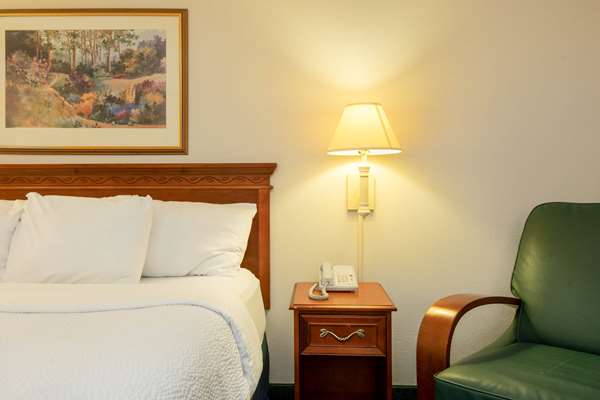  - La Quinta Inn Independence