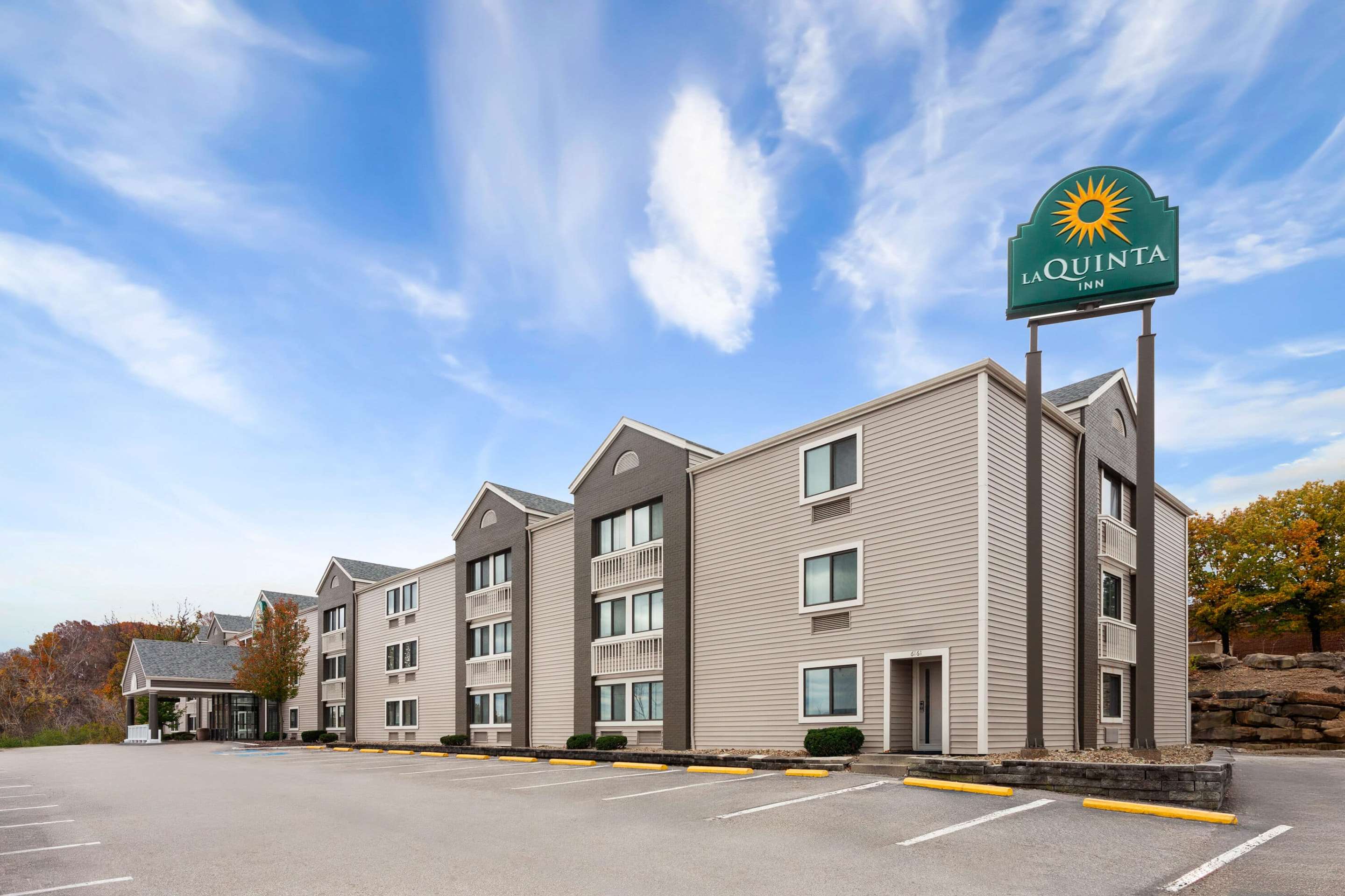 Exterior | La Quinta Inn by Wyndham Cleveland Independence