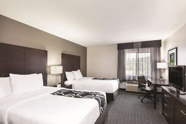  - La Quinta Inn & Suites Delafield