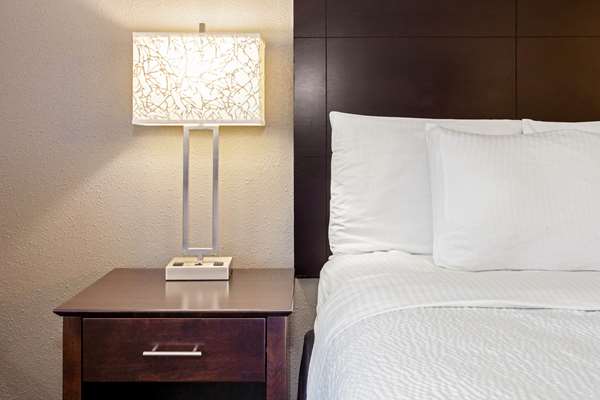  - La Quinta Inn & Suites Delafield