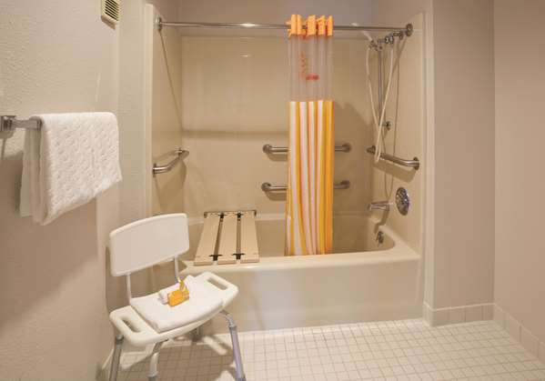  - La Quinta Inn Sheboygan