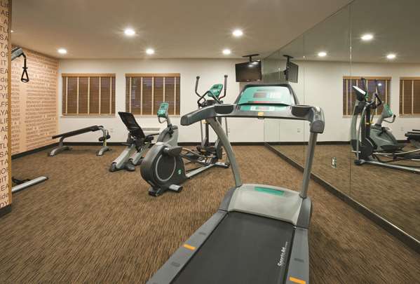 Fitness/ Exercise Room - La Quinta Inn Sheboygan