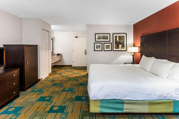  - La Quinta Inn Sheboygan