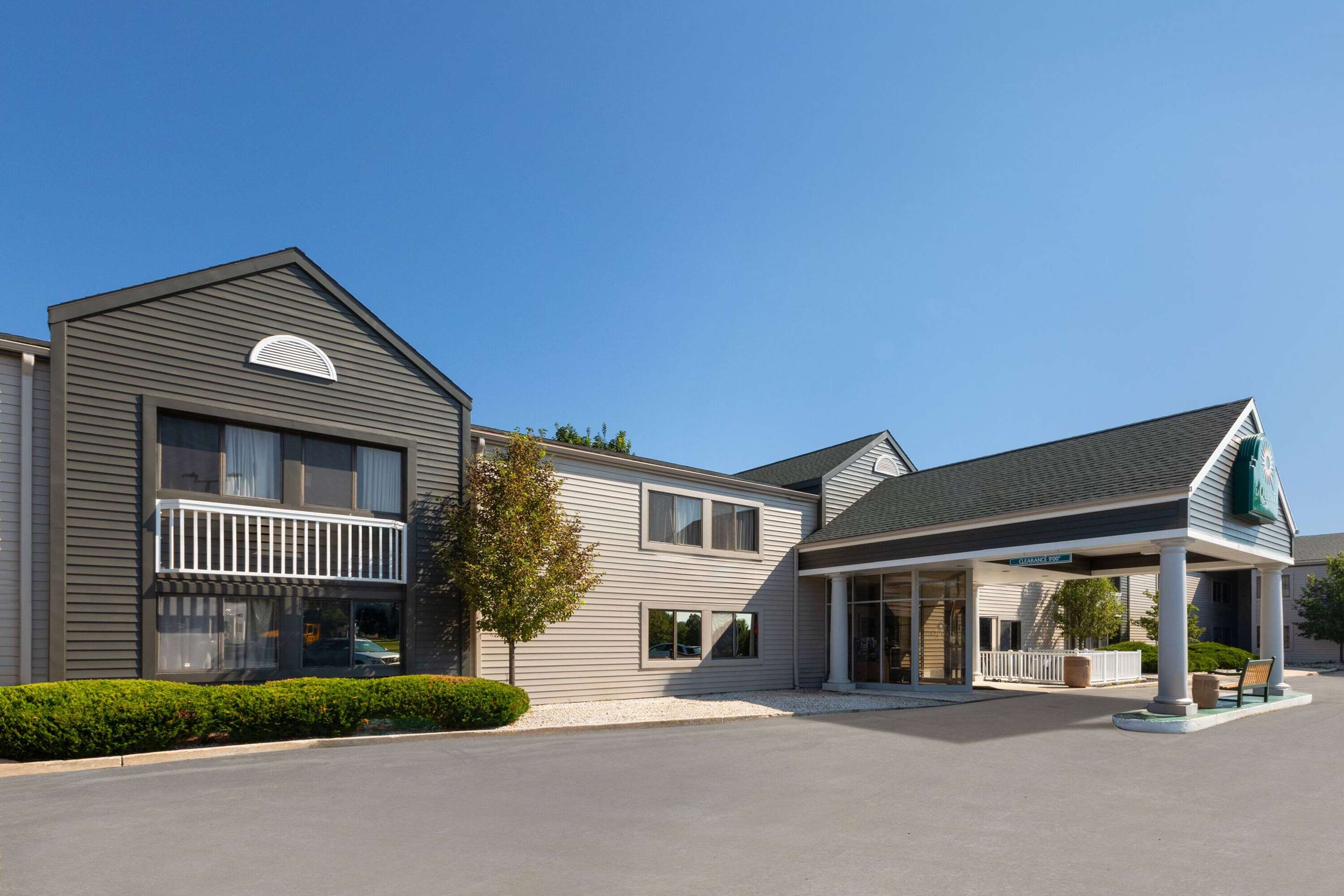 Exterior | La Quinta Inn by Wyndham Sheboygan