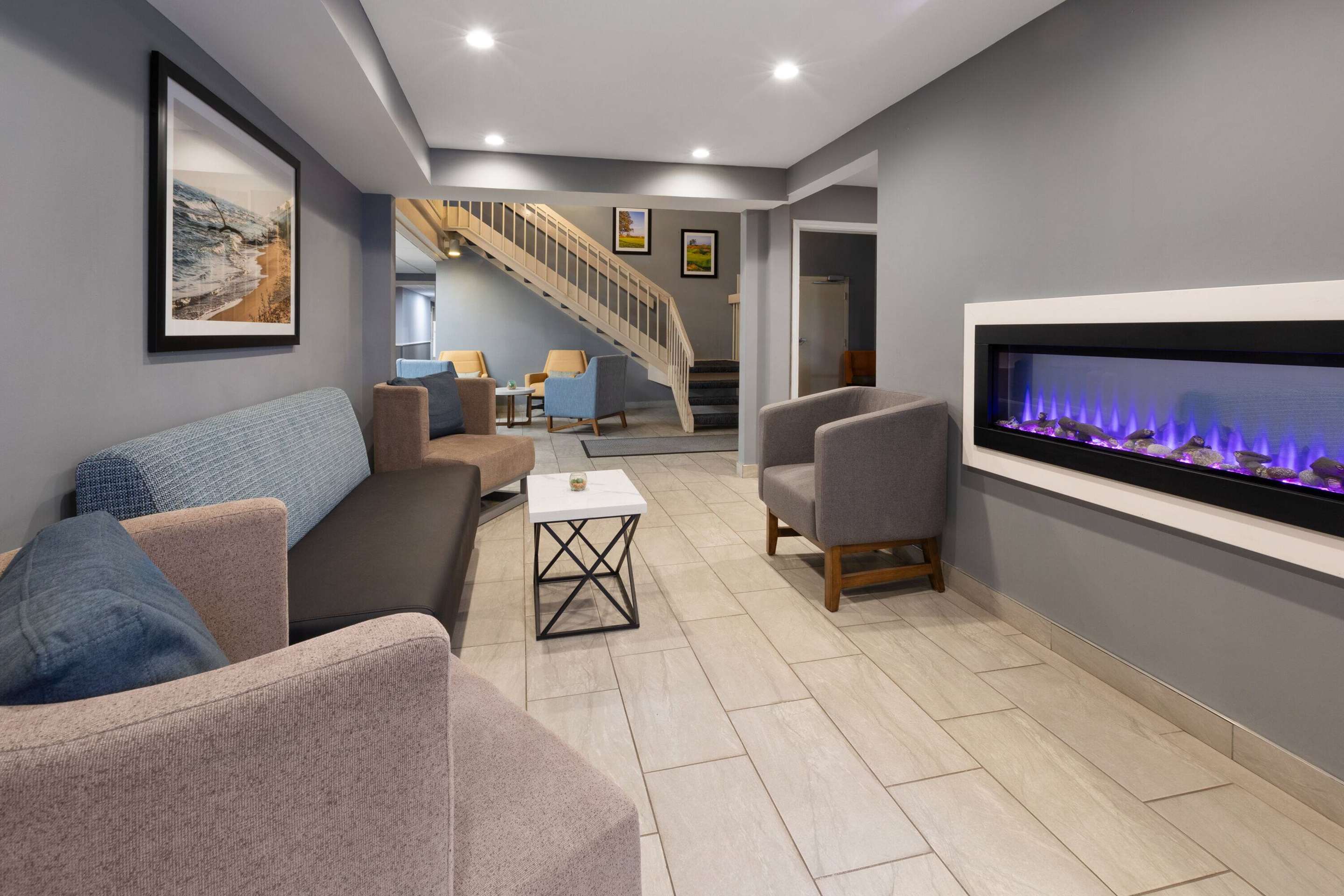 Lobby | La Quinta Inn by Wyndham Sheboygan