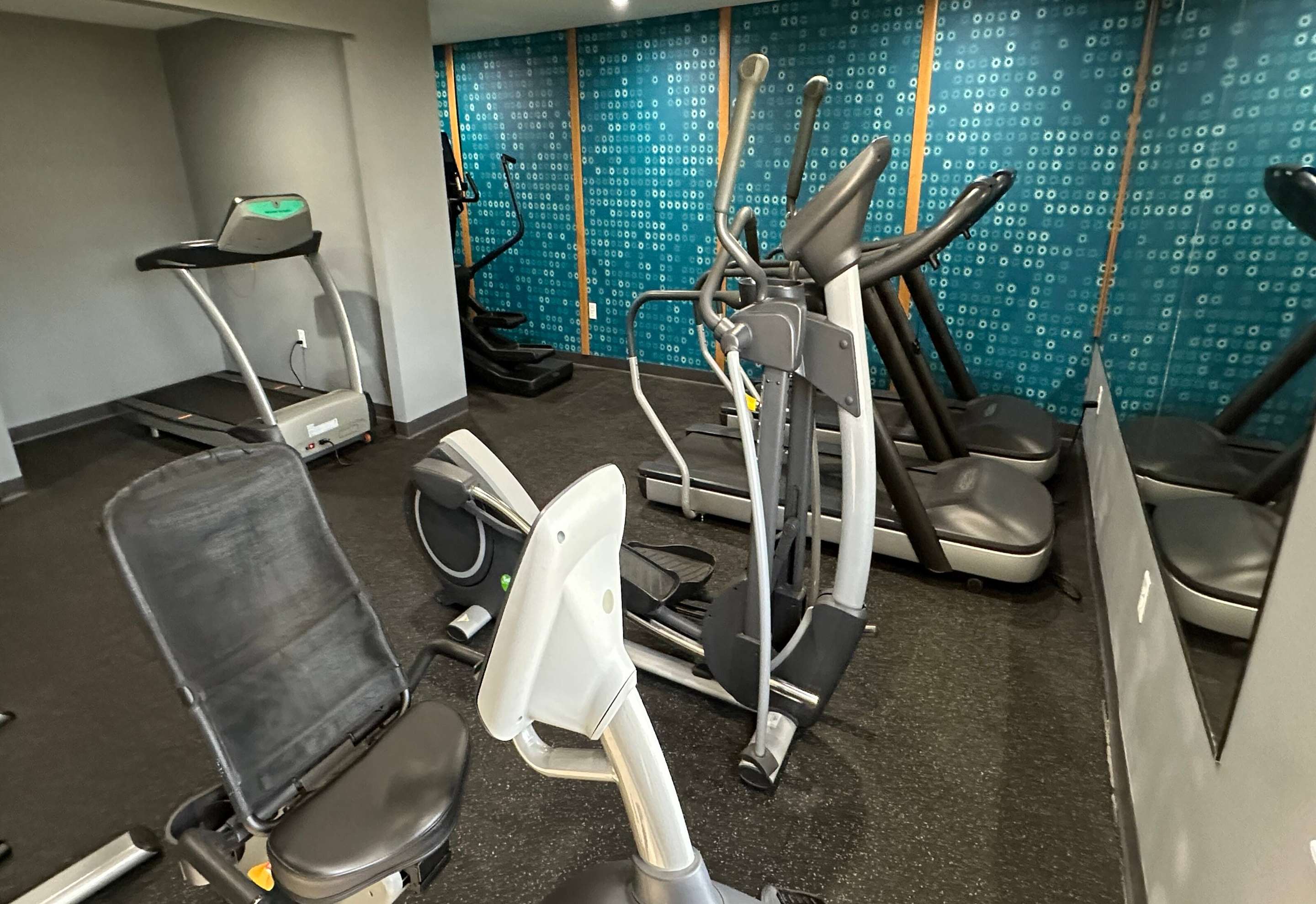 Health club fitness center gym | La Quinta Inn by Wyndham Sheboygan