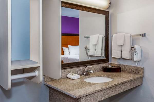  - La Quinta Inn Birmingham