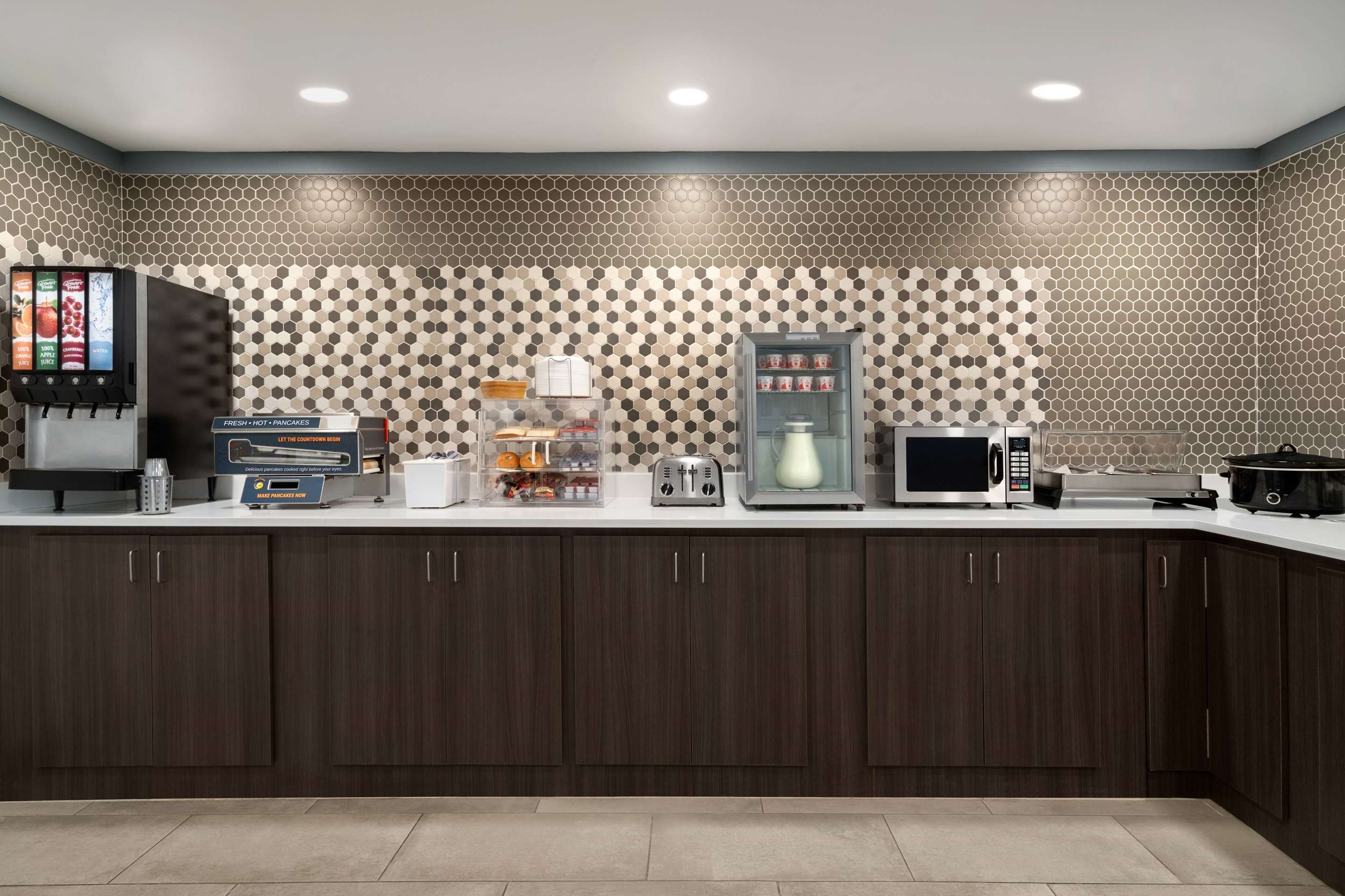 Property amenity | La Quinta Inn by Wyndham Birmingham - Inverness