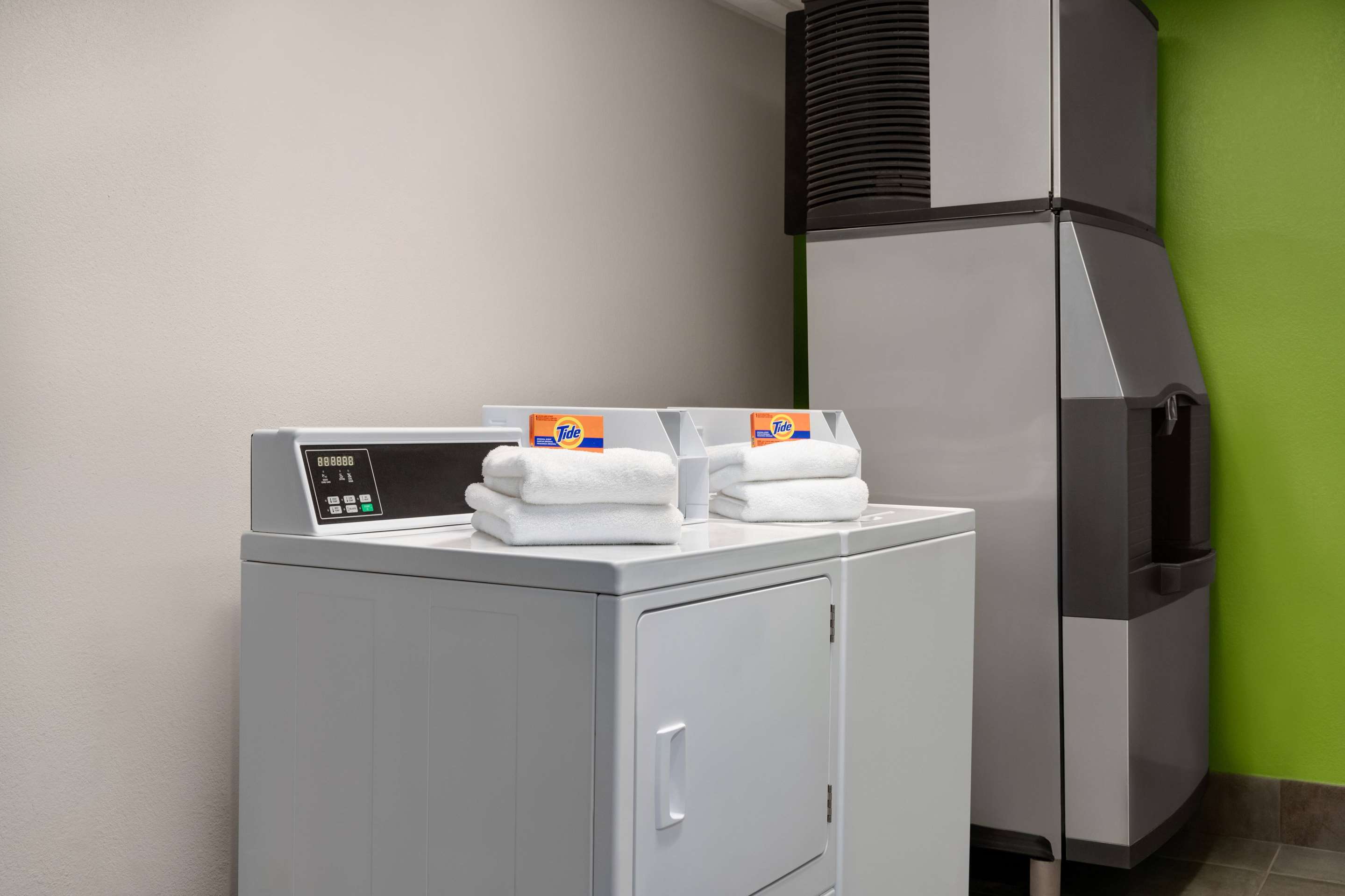 Laundry | La Quinta Inn by Wyndham Birmingham - Inverness