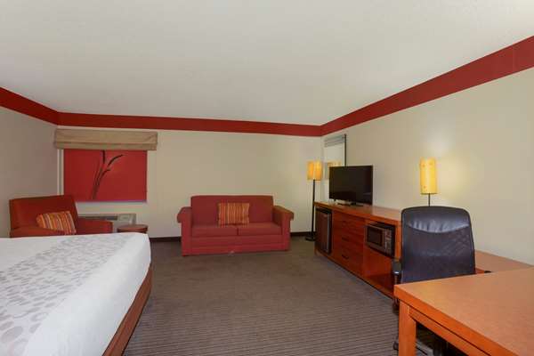 Suite - La Quinta Inn & Suites Springdale - I-49, Exit 72