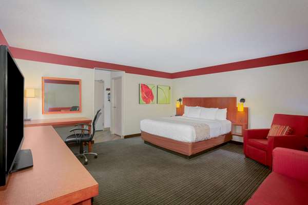 Suite - La Quinta Inn & Suites Springdale - I-49, Exit 72