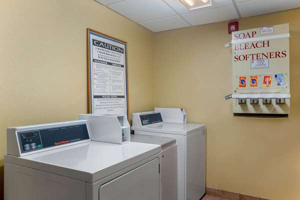 Amenities - La Quinta Inn & Suites Springdale - I-49, Exit 72