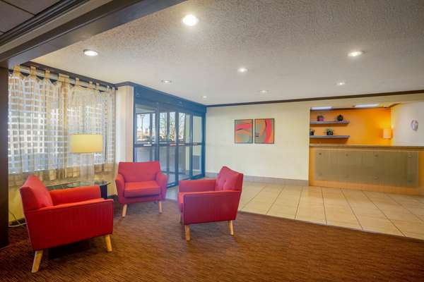  - La Quinta Inn & Suites Springdale - I-49, Exit 72