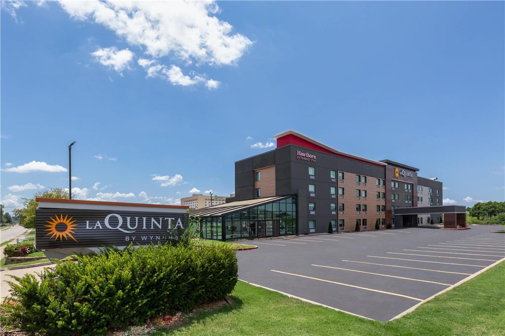 La Quinta Inn & Suites Springdale