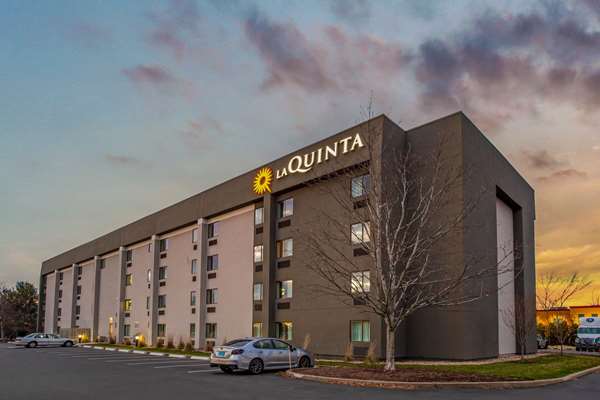 Exterior view - La Quinta Inn Bradley Airport Windsor Locks
