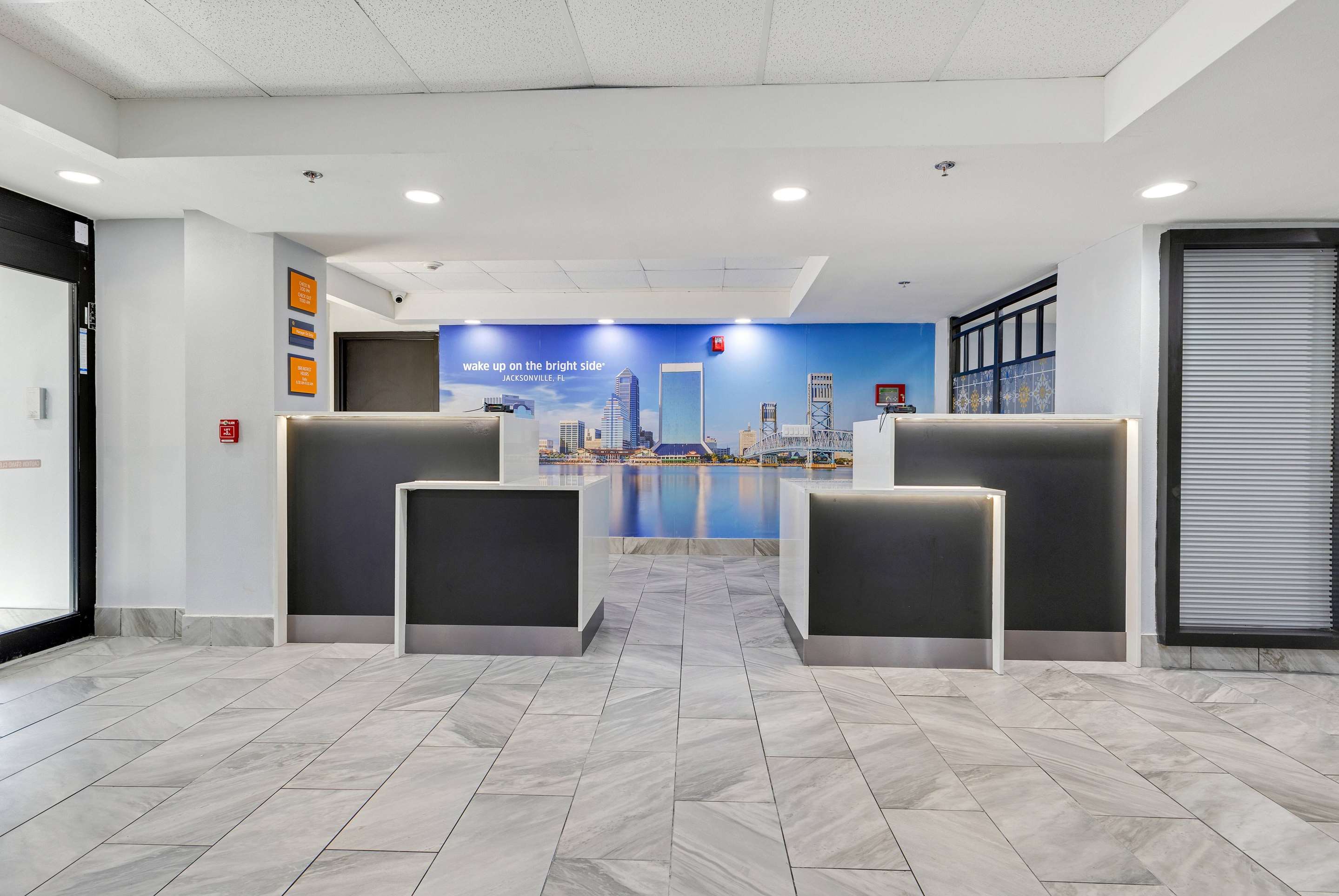 Lobby | La Quinta Inn & Suites by Wyndham Jacksonville Mandarin