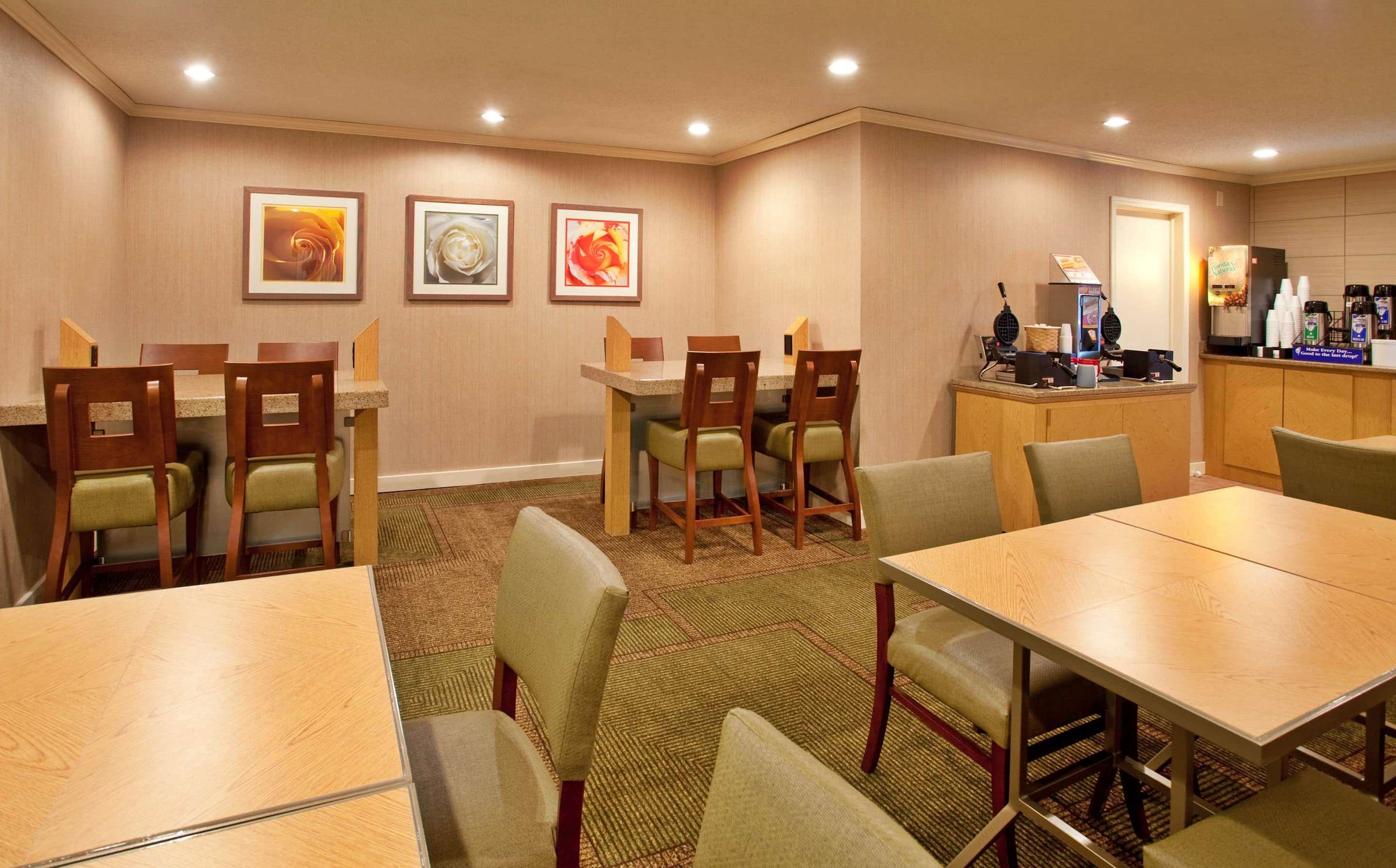 Property amenity | La Quinta by Wyndham Des Moines West Clive