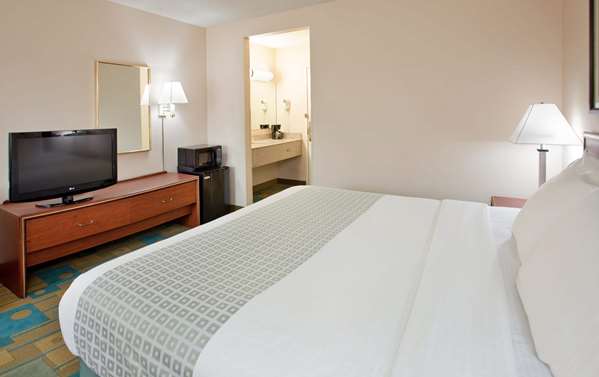  - La Quinta Inn West Clive - I-35 & I-80, Exit 124